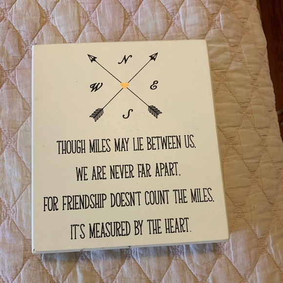 Home decor - Picture 1 of 2